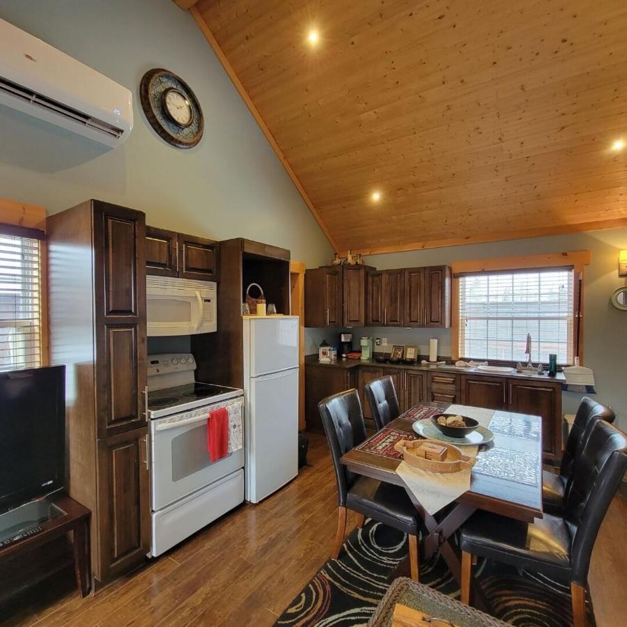 The Deer Lake Loft ภายนอก รูปภาพ